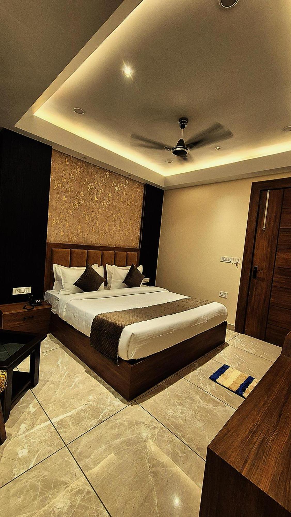 Hotel Hari Dhara, 100 Meters From Har-Ki-Pauri Haridwār Extérieur photo