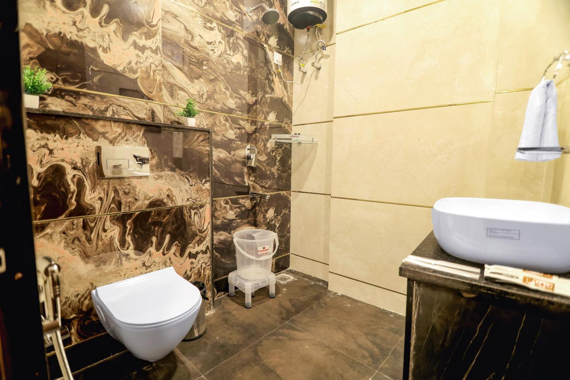 Hotel Hari Dhara, 100 Meters From Har-Ki-Pauri Haridwār Extérieur photo