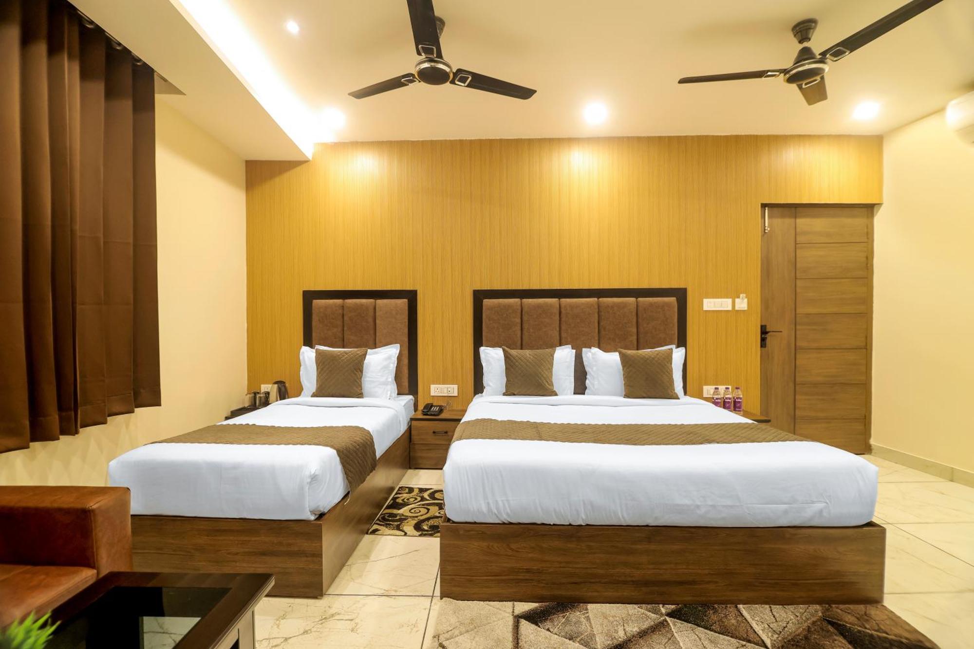 Hotel Hari Dhara, 100 Meters From Har-Ki-Pauri Haridwār Extérieur photo