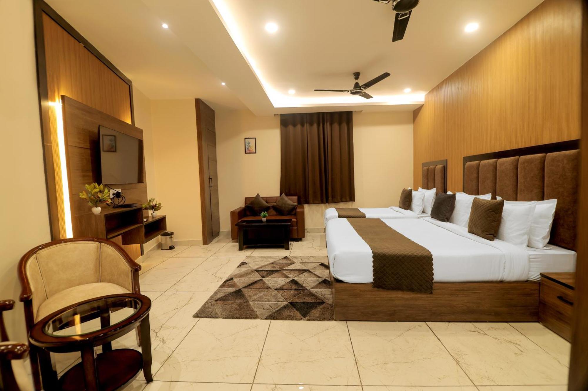 Hotel Hari Dhara, 100 Meters From Har-Ki-Pauri Haridwār Extérieur photo