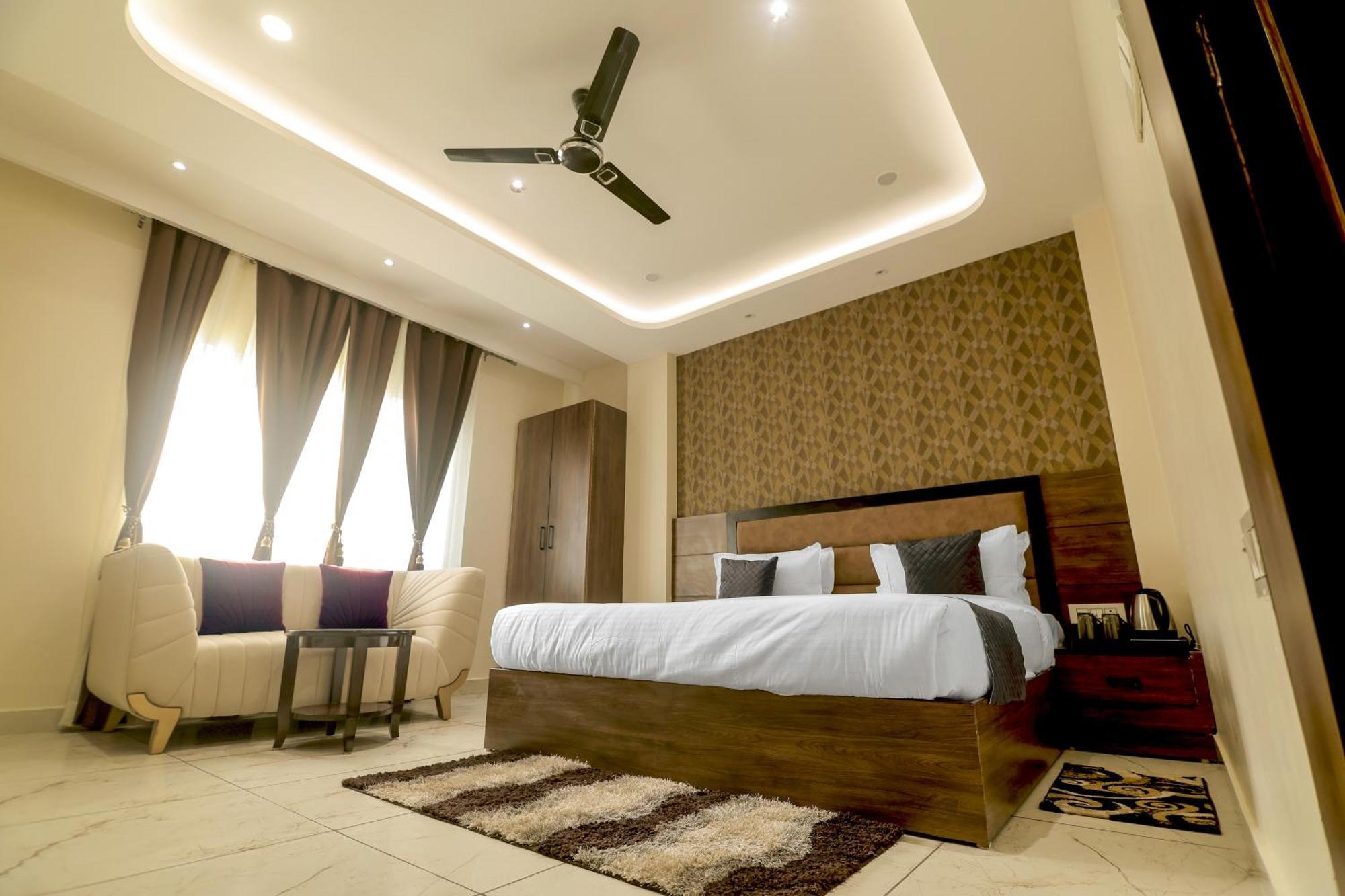 Hotel Hari Dhara, 100 Meters From Har-Ki-Pauri Haridwār Extérieur photo
